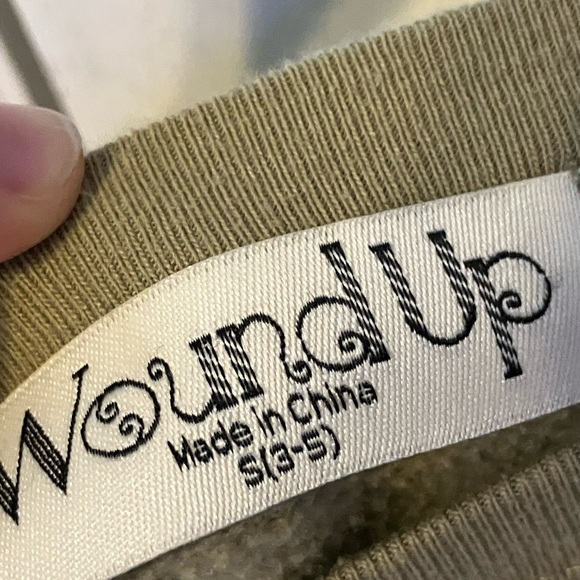 Bundle of clothes - Picture 2 of 3